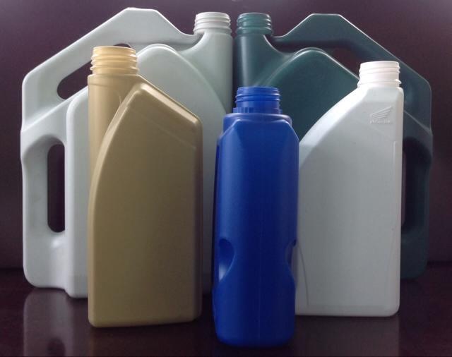 Bao bì nhựa dầu nhớt - Chai Nhựa Minh Long - Công Ty TNHH Sản Xuất Thương Mại Nhựa Minh Long